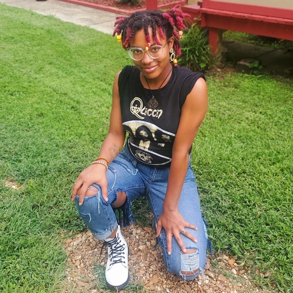 Universal Thread Size 8/29 Hand Ripped Jeans - Picture 6 of 8